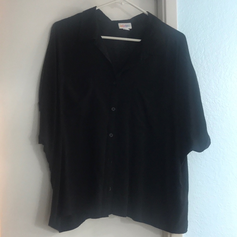 Solid black lularoe Amy